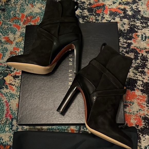 Ralph Lauren Black Suede Heeled Stiletto Booties NWOT - Picture 5 of 10